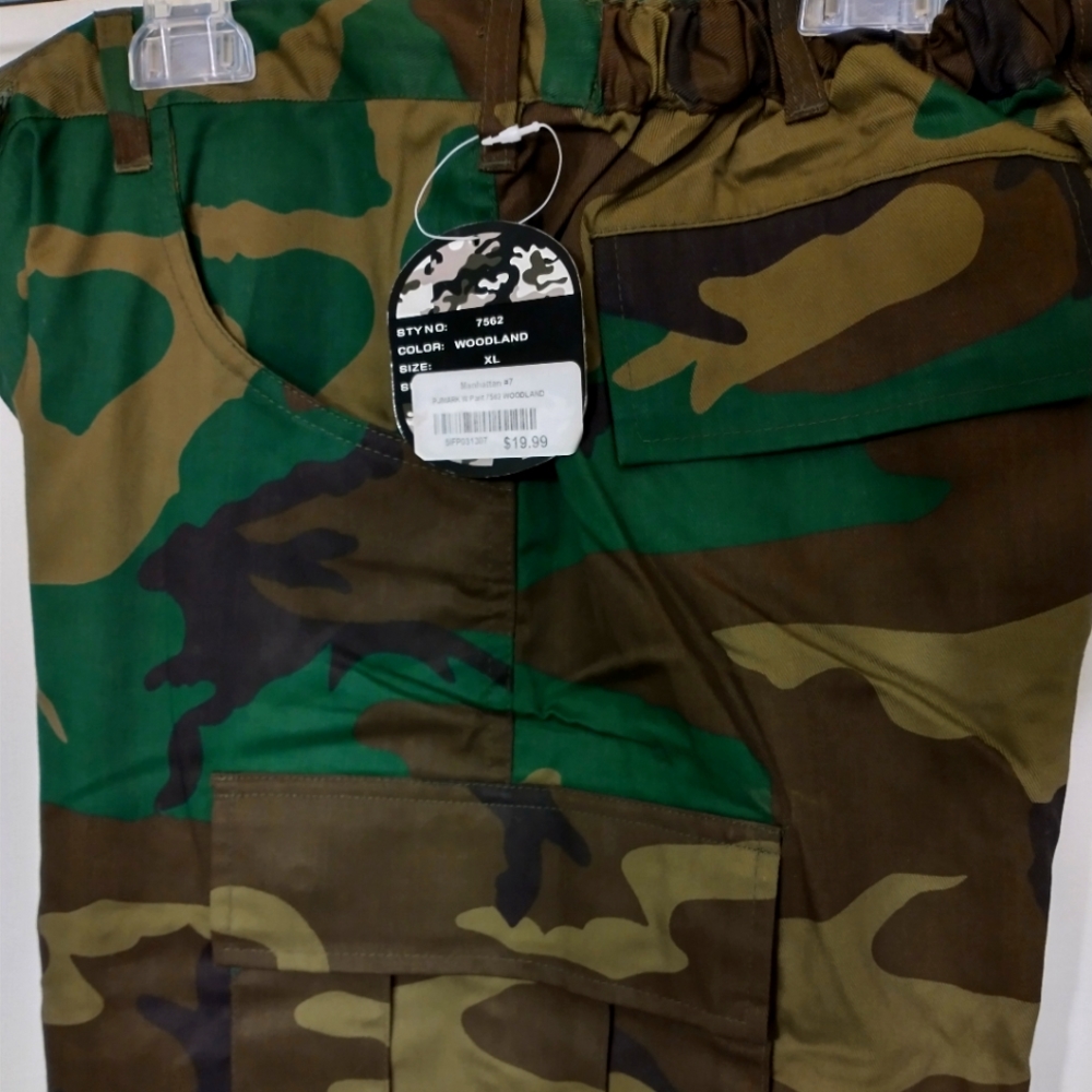 Lady's Camo Cargo Pants